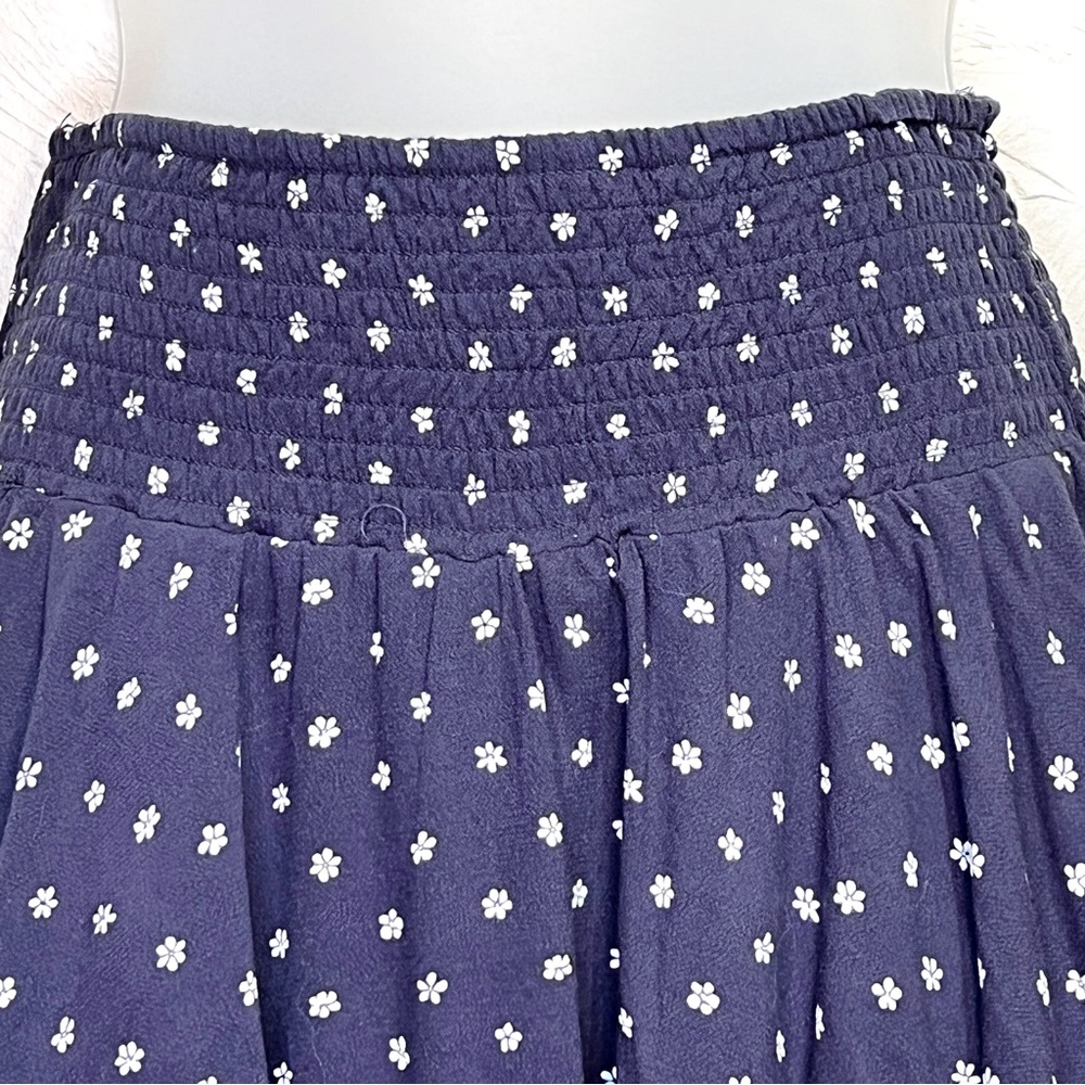 American Eagle High Waist Tiered Ruffle Black Floral Mini Skort Womens S - Picture 6 of 7